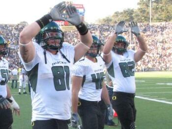 UO football players