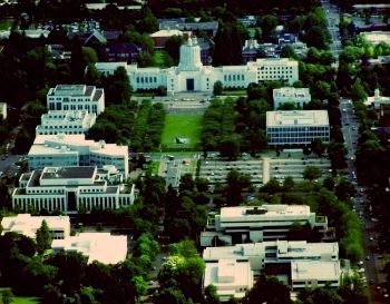 Aerial shot of Oregon State Capitol by Tim King 