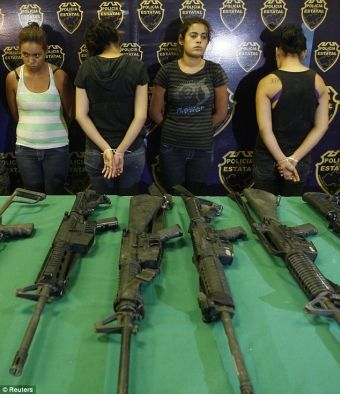 mexico-girls-gang.jpg