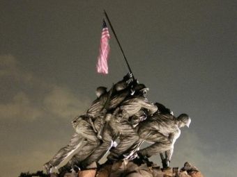 Marines raising flag at Iwo Jima